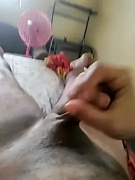 Hzbrandon11 online show from April 2026 01:50:02 PM