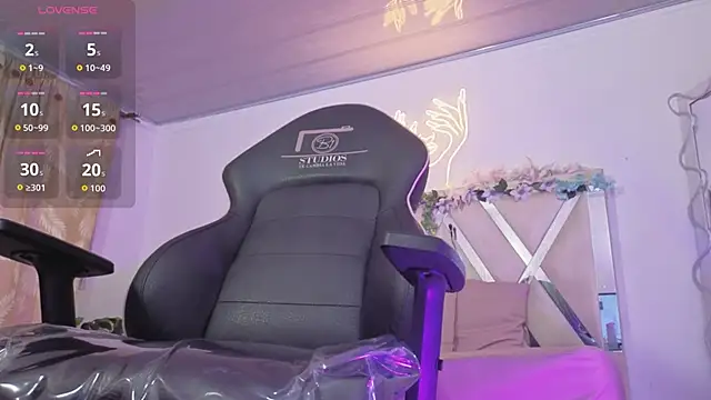 ZURY TAY online show from March 2026 11:35:01 AM