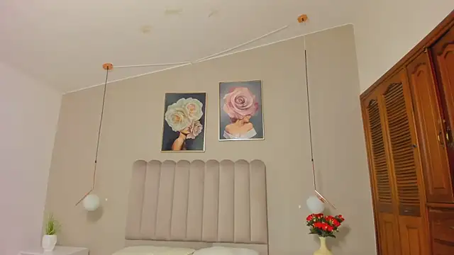Snapshot of Dani_rosse_ chatting on May 2026 01:26:01 PM Dani rosse online show from May 2026 01:26:01 PM