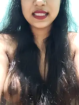 Snapshot of SugarWithSpice chatting on November 2025 08:24:01 AM SugarWithSpice online show from November 2025 08:24:01 AM