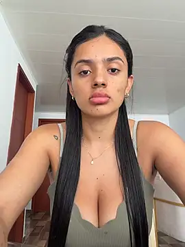 Snapshot of AnaaFaith_ chatting on August 2026 05:33:02 PM AnaaFaith online show from August 2026 05:33:02 PM