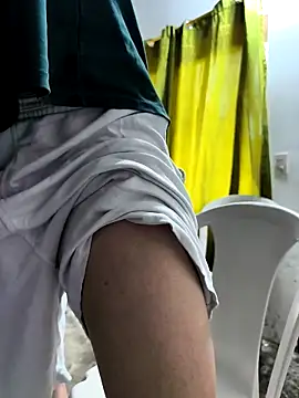 giannis090 online show from March 2026 08:26:01 PM