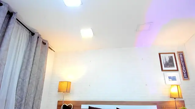 JenniferAuriston online show from April 2026 08:06:02 PM