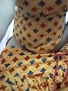 rani8008 online show from April 2026 06:00:01 PM