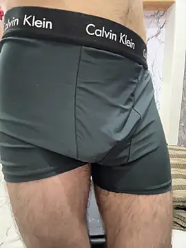 coupleyug online show from April 2026 03:42:02 PM