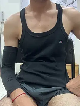 coupleyug online show from April 2026 05:43:02 PM