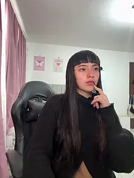 violetta blackk online show from April 2026 09:35:01 PM