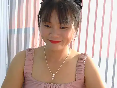 Snapshot of Sisi_dy01 chatting on October 2025 12:33:01 PM Sisi dy01 online show from October 2025 12:33:01 PM