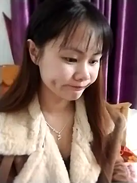 Snapshot of Sisi_dy01 chatting on December 2025 02:58:02 PM Sisi dy01 online show from December 2025 02:58:02 PM