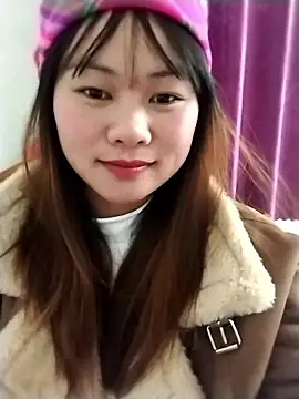 Snapshot of Sisi_dy01 chatting on January 2026 04:29:02 AM Sisi dy01 online show from January 2026 04:29:02 AM