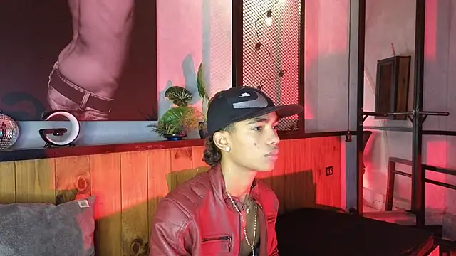 AlanCutee online show from April 2026 11:47:02 AM