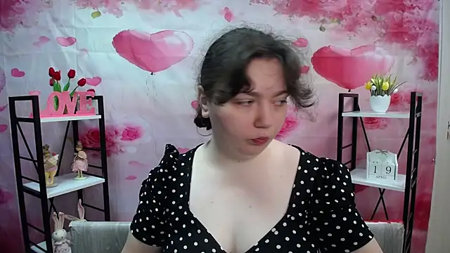 NeonilaLisova online show from April 2026 05:07:01 AM