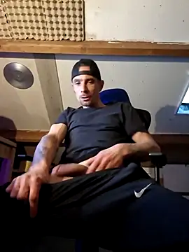 kompiee online show from December 2025 07:28:01 AM