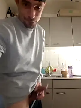 kompiee online show from February 2026 02:54:02 AM