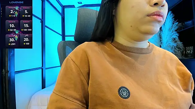 SamaraAnders  online show from April 2026 04:45:01 AM