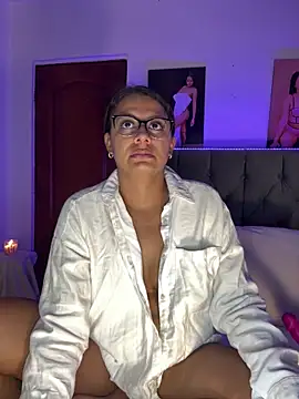 ema zoe online show from March 2026 12:04:02 AM