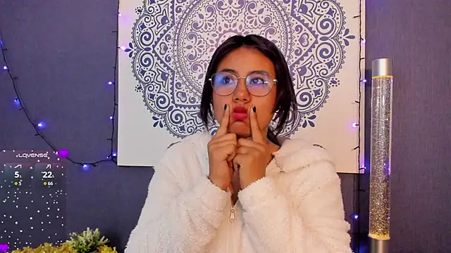 Nova allen online show from September 2025 03:13:01 PM