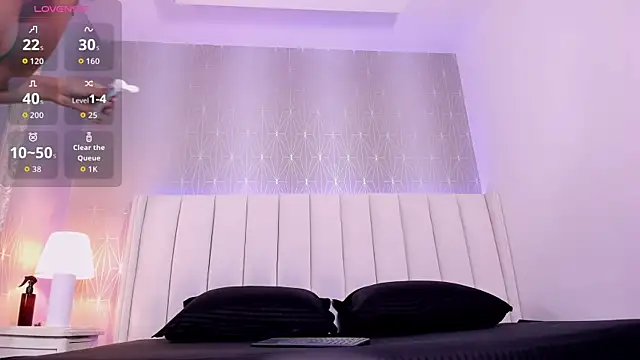 Mia-Medina online show from April 2026 08:01:02 PM