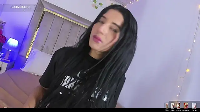 ScarlettVell online show from March 2026 06:25:02 PM