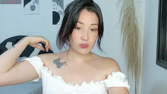 Eliih 01 online show from June 2026 06:32:02 PM