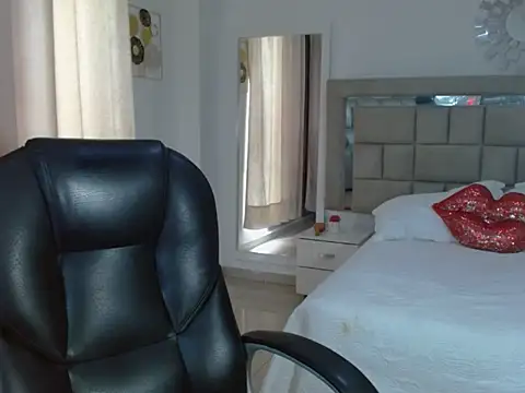 lilithfox05 online show from October 2025 06:56:01 PM