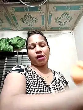 Snapshot of Payel_50 chatting on June 2026 07:04:01 PM Payel 50 online show from June 2026 07:04:01 PM