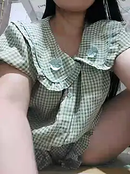 Snapshot of Laurie369 chatting on May 2026 04:14:01 PM Laurie369 online show from May 2026 04:14:01 PM