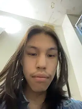 heytherepeoples717 online show from April 2026 11:24:01 AM