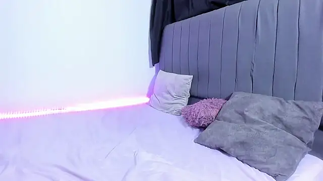 sexloversxxxXX online show from January 2025 01:08:01 AM