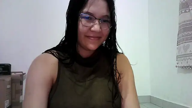 Naia Stant online show from February 2026 02:38:02 AM