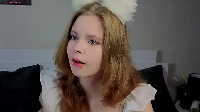 Snapshot of JulietteRain chatting on June 2026 08:03:01 PM JulietteRain online show from June 2026 08:03:01 PM