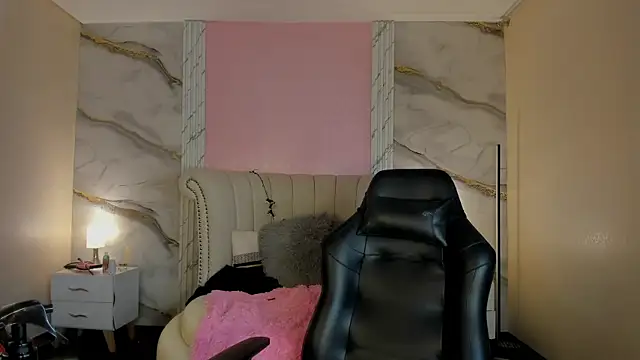 EmmaStonns online show from July 2026 01:06:01 PM