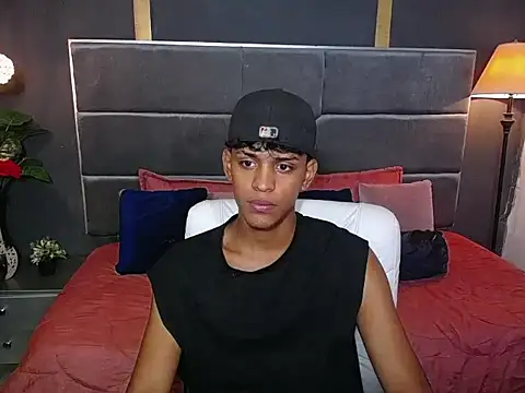 Snapshot of jhos_padill chatting on June 2026 01:58:02 PM jhos padill online show from June 2026 01:58:02 PM