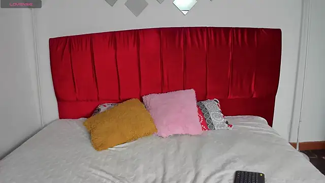 Electra  moon online show from December 2025 08:38:01 PM