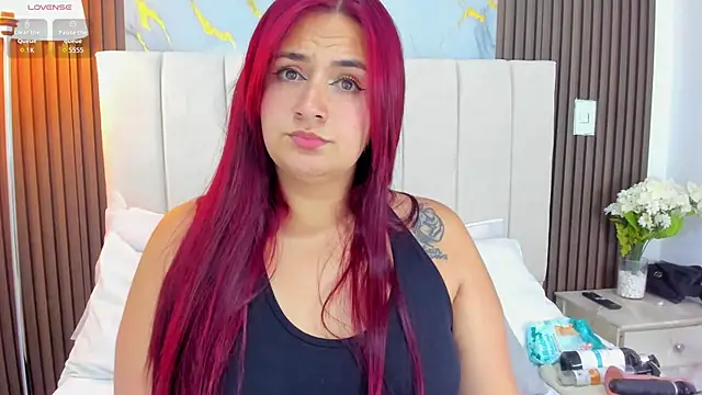 Snapshot of Victoria_Guzman chatting on June 2026 05:12:02 PM Victoria Guzman online show from June 2026 05:12:02 PM