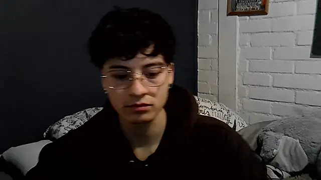 feeelipe2007 online show from June 2026 10:20:01 PM
