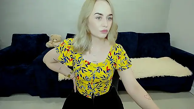 LiluMoon   online show from May 2026 11:27:02 AM