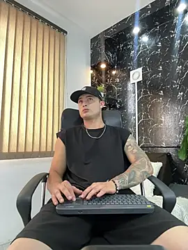 Alexander ferre online show from April 2026 01:30:01 PM