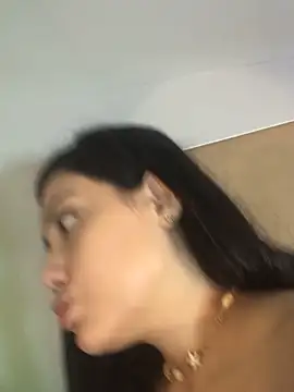 RenataLeclair online show from November 2025 03:57:01 PM