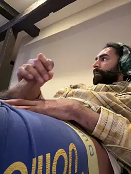 SergioGarcia93 online show from December 2025 12:29:01 AM