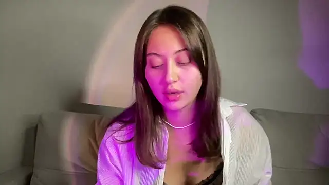 StellarAlice online show from October 2025 05:26:02 PM