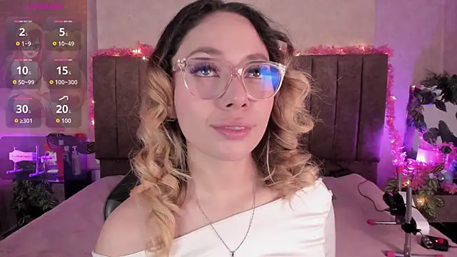 LanaMills  online show from July 2026 04:10:02 AM