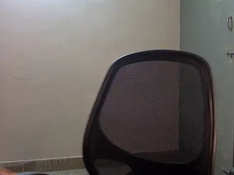 Snapshot of Hot-Honey20 chatting on November 2025 07:53:01 AM Hot-Honey20 online show from November 2025 07:53:01 AM