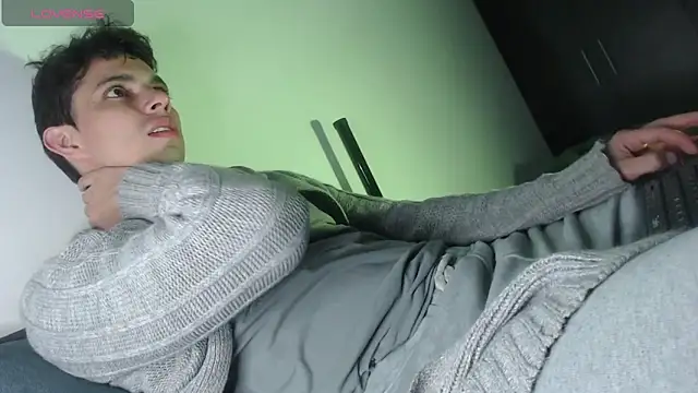 Snapshot of yourfavoriteboy__ chatting on October 2025 11:13:02 PM yourfavoriteboy online show from October 2025 11:13:02 PM