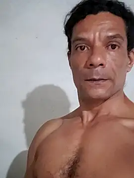 Snapshot of PAROQUI chatting on June 2026 12:05:01 AM PAROQUI online show from June 2026 12:05:01 AM
