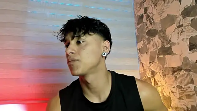 ZYZZ1312 online show from March 2026 11:08:01 PM