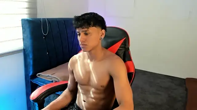 ZYZZ1312 online show from June 2026 07:24:02 PM