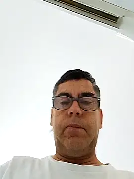 Snapshot of Papitochulo-caliente chatting on October 2025 08:39:01 PM Papitochulo-caliente online show from October 2025 08:39:01 PM