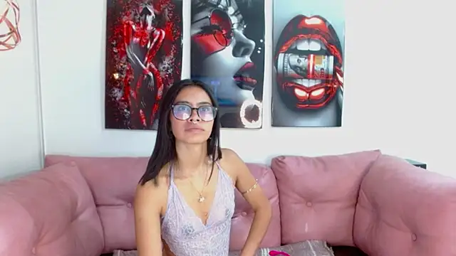 Miahotcs1 online show from November 2025 12:13:01 PM