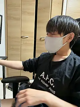 jiji9253 online show from April 2026 01:42:02 PM